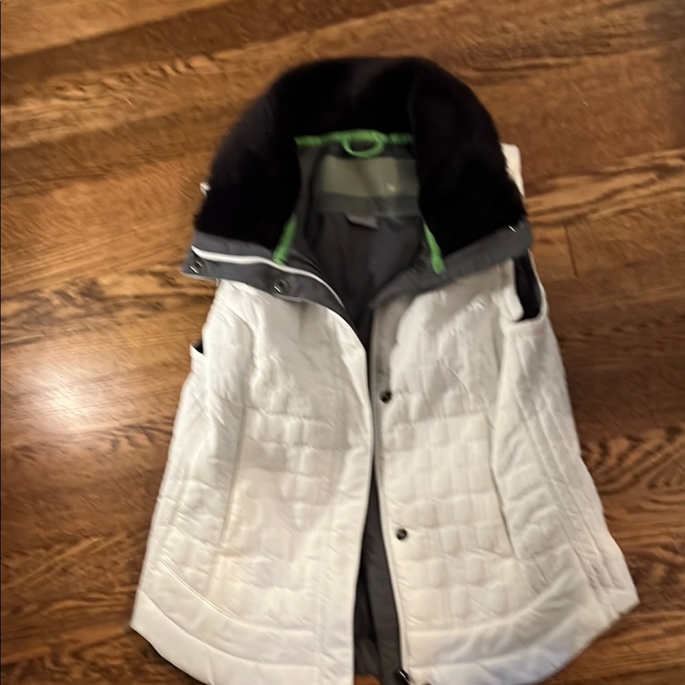 Nike White and Black Quilted Vest